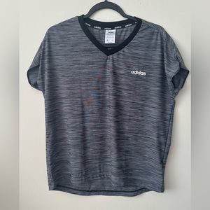 Adidas women’s top size M
